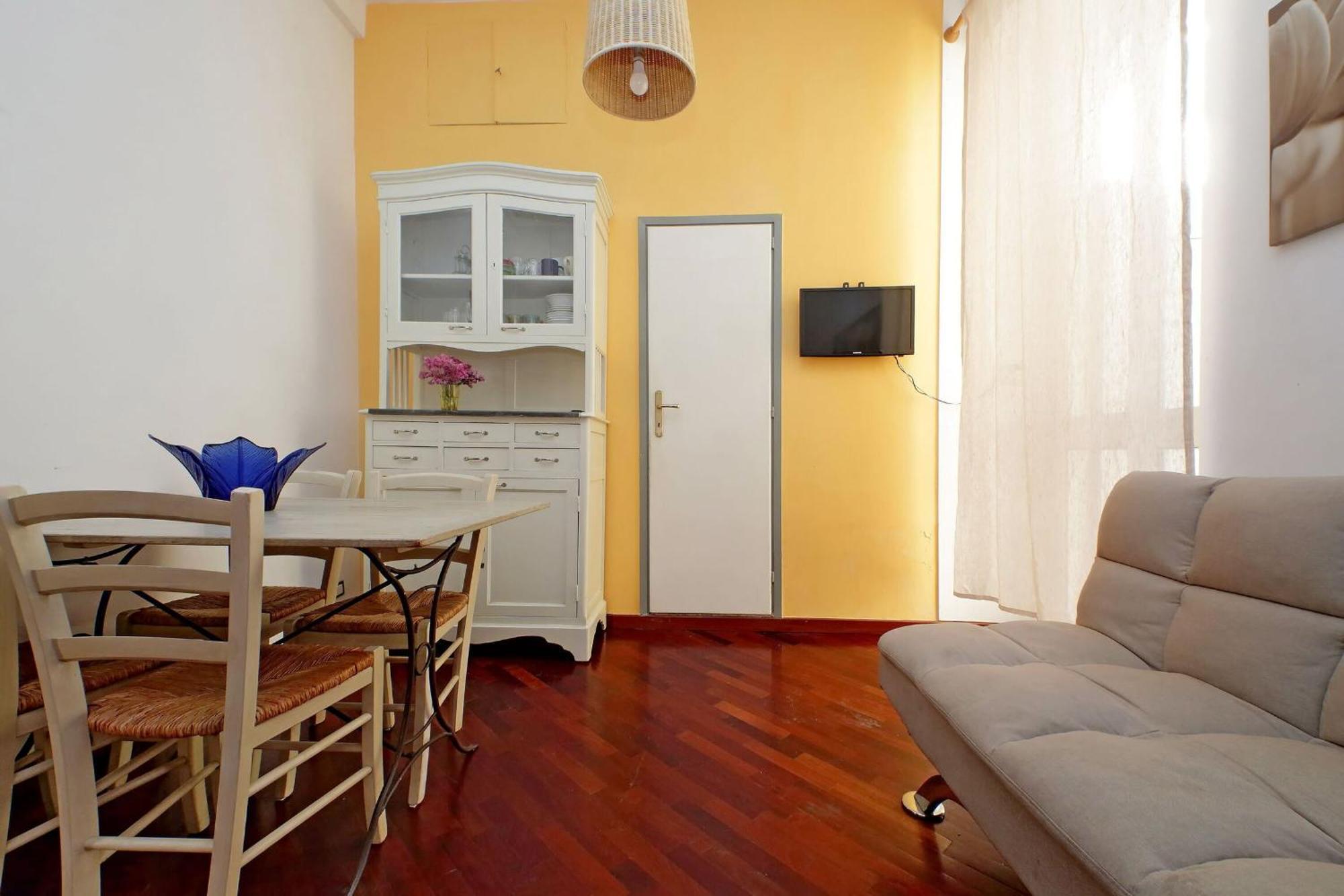 1 Bd With Balcony San Giovanni By Halldis โรม ภายนอก รูปภาพ